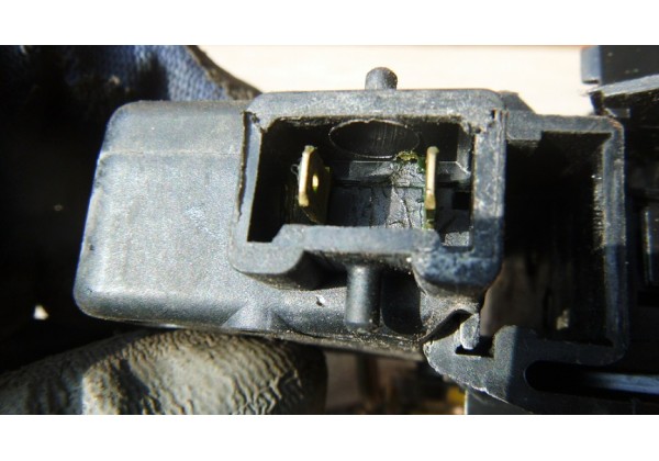 Замок передньої лівої дверки електричний Renault Kangoo, 8200727508 *